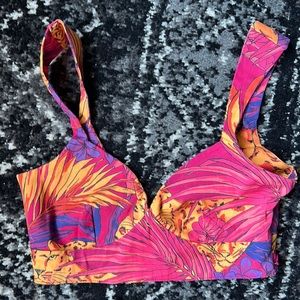 Nasty Gal Tiger Bra Top crop small NWT